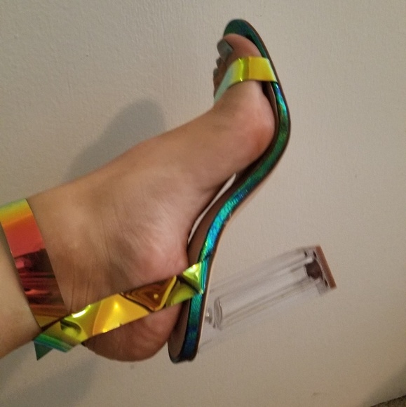 Fashion Nova "Mermaid Slipper" w/Lucite Block Heel - Picture 3 of 5